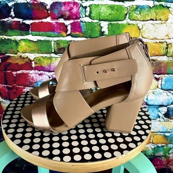 NWOB Lane Bryant Vegan Strappy Block Heel Open Toes Sandals Shoes 9 Wide - Picture 3 of 13